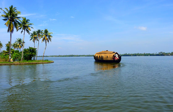 Kerala backwaters honeymoon package